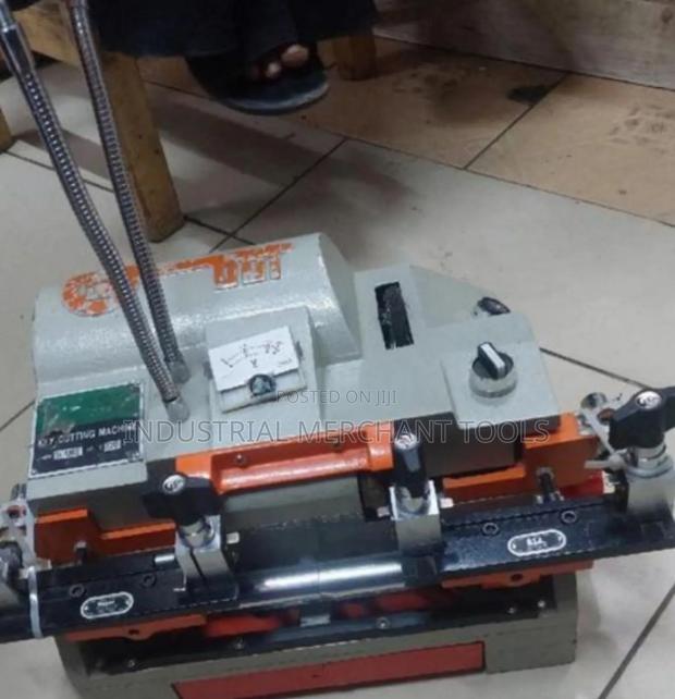 Smart Key Cutting Machine - main view