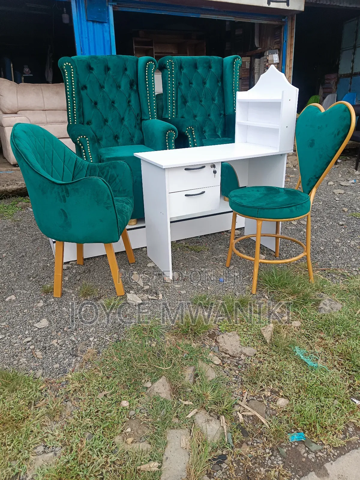Manicure Set, Pedicure Set and Podium, Green/ White 