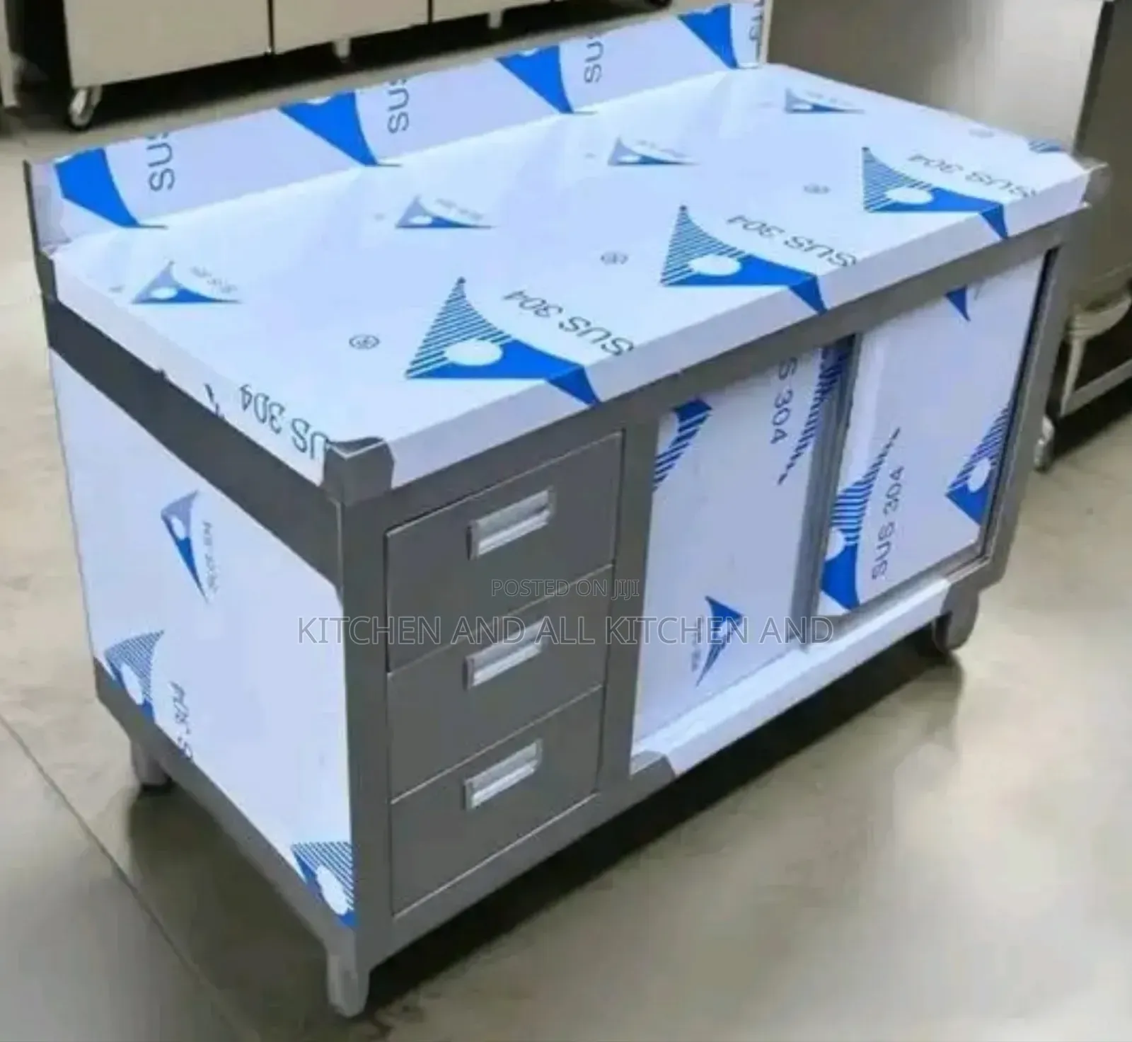 Commercial Kitchen Cabinet With Drawers