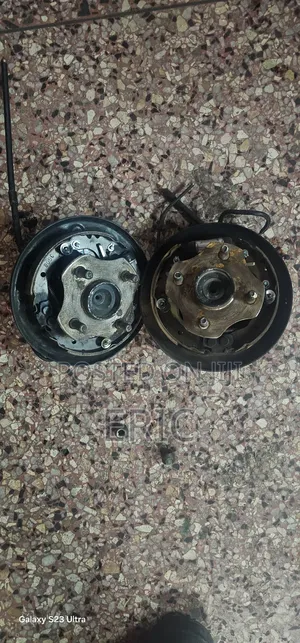 Toyota Plats Rear Hubs