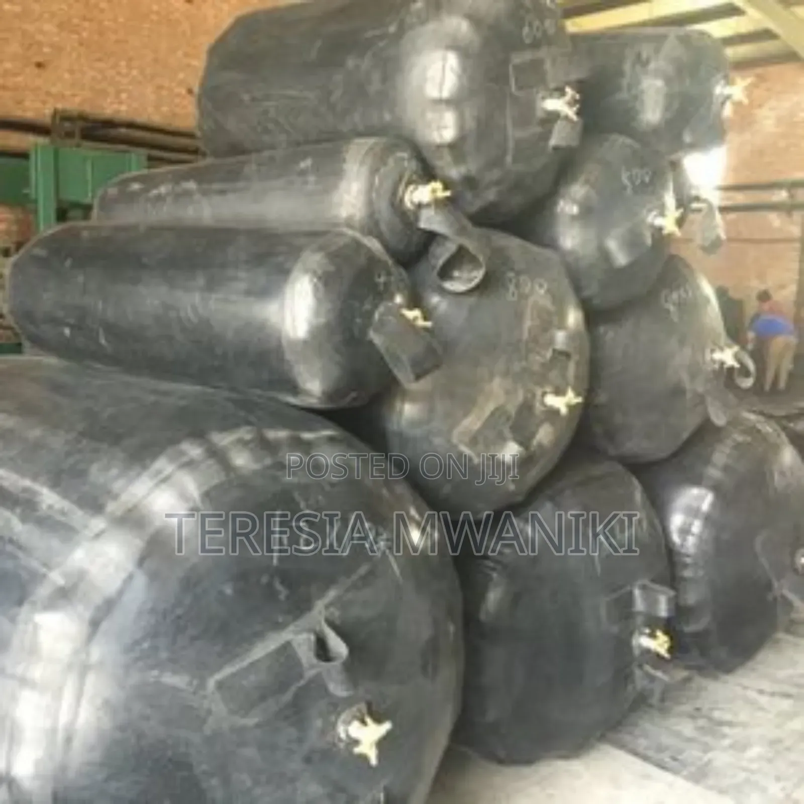 Cylindrical  Inflated Rubber  Balloon