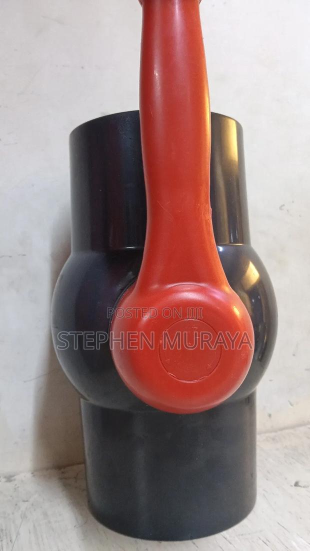 PVC 4"Threaded Ballcork