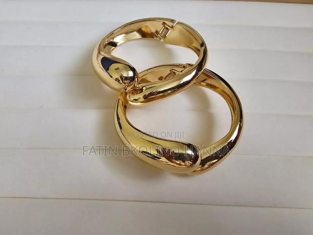 Different Bangle Designs Each - thumbnail 2