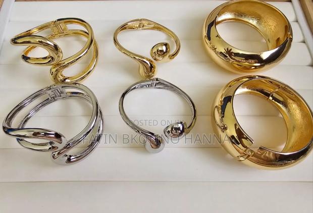 Different Bangle Designs Each - main view