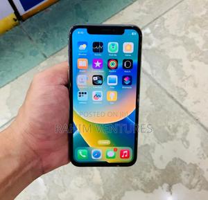 Apple iPhone X 64 GB White