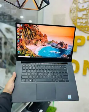 Laptop Dell Precision 5540 16GB Intel Core I7 SSD 512GB