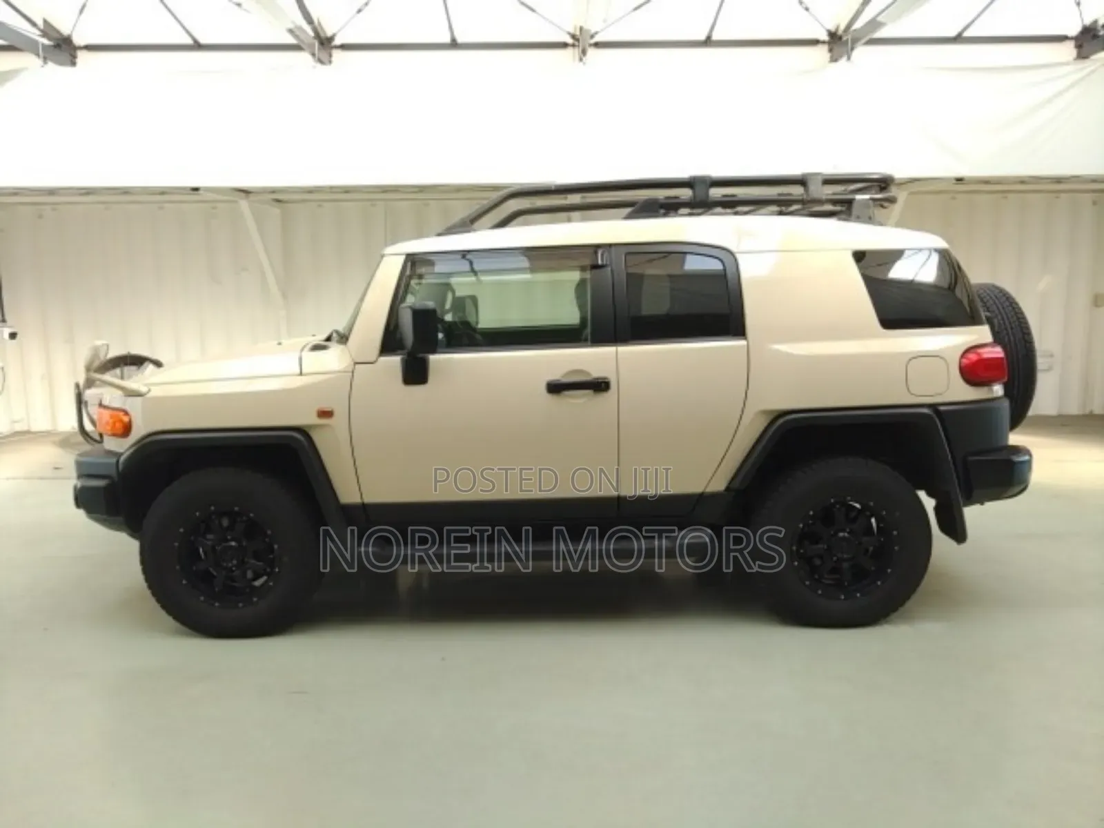 Toyota FJ Cruiser 2018 Beige