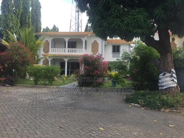 4bdrm Villa in Nyali Estate for sale - main view