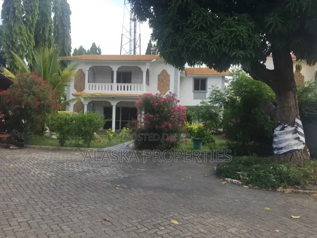 4bdrm Villa in Nyali Estate for sale
