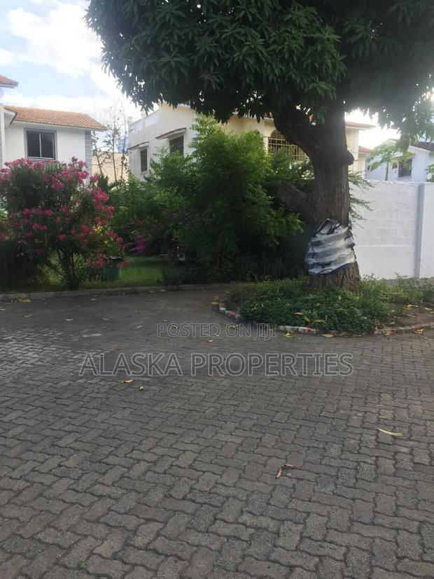 4bdrm Villa in Nyali Estate for sale - thumbnail 6