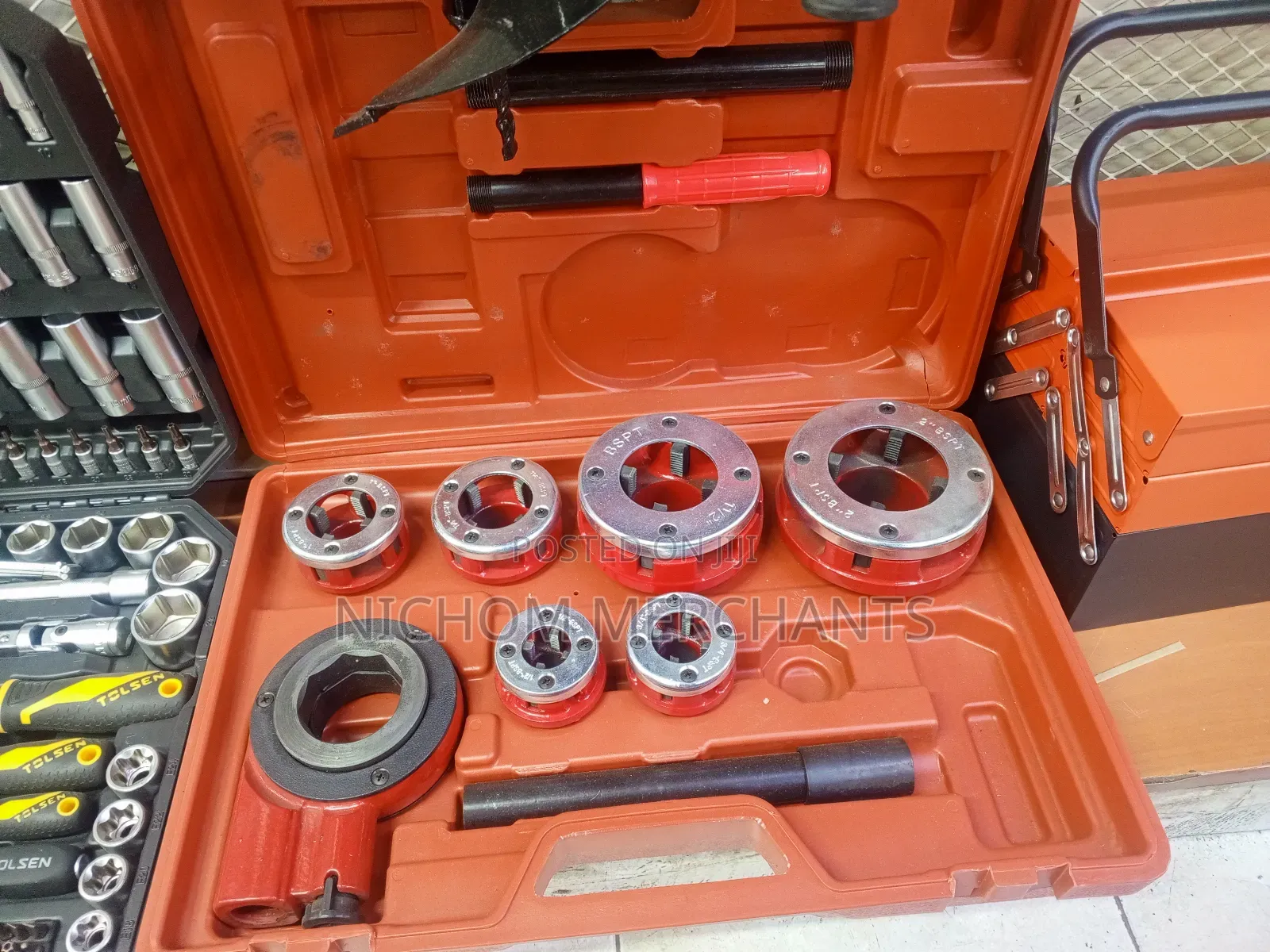 1/2" to 2" Ratchet Die Stock