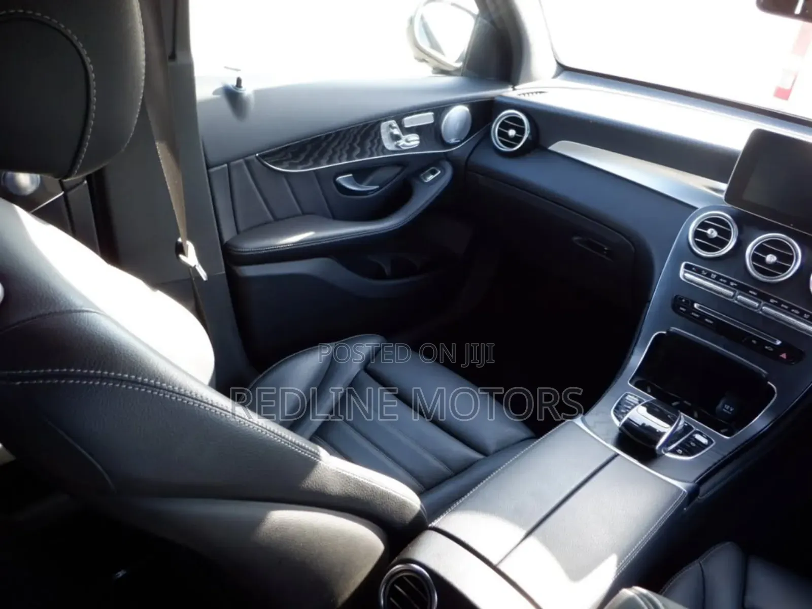 Mercedes-Benz GLC-Class 2019 Blue
