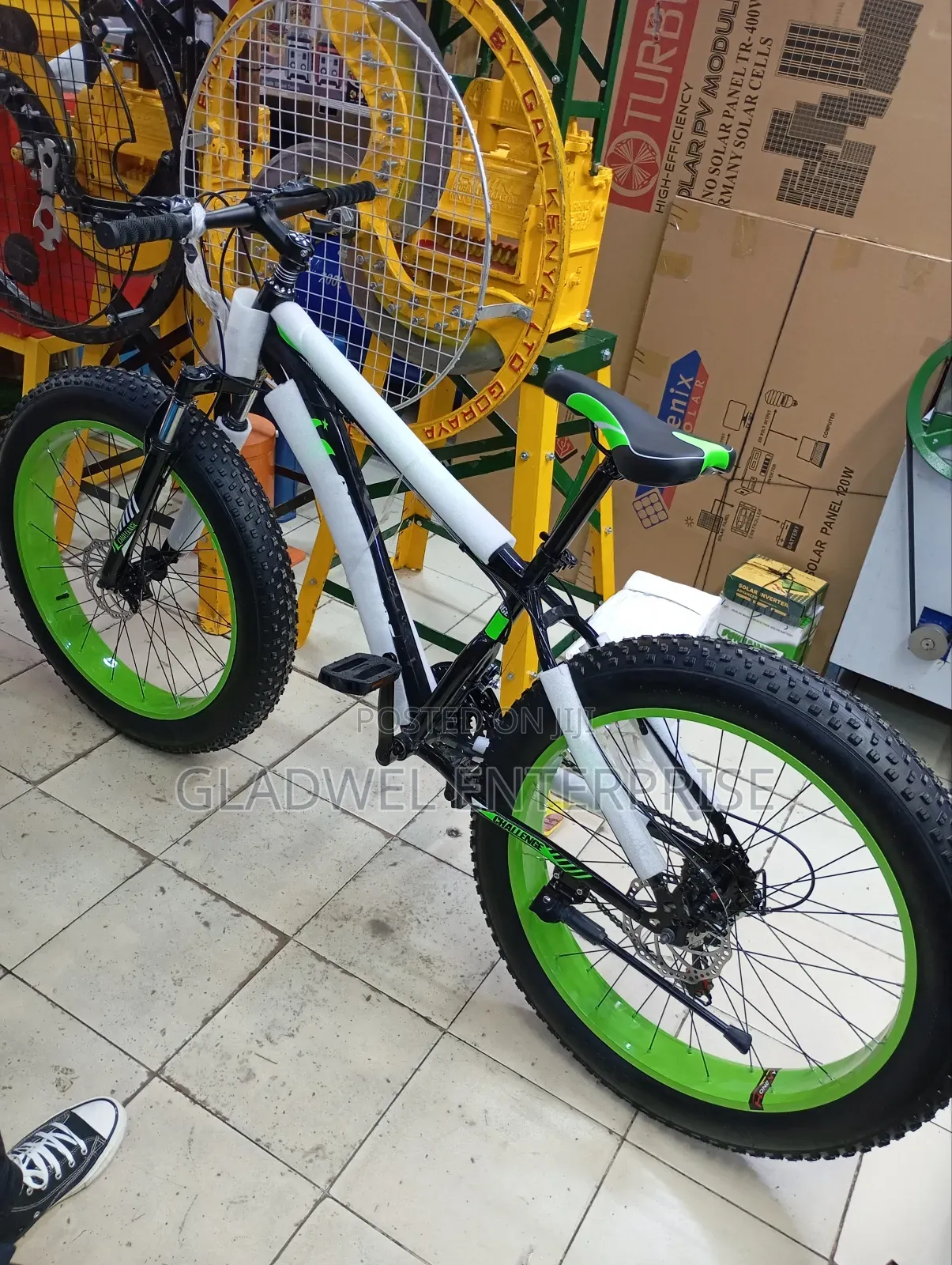 Challenge Bicycle Size 26 Fat Tire With Gears
