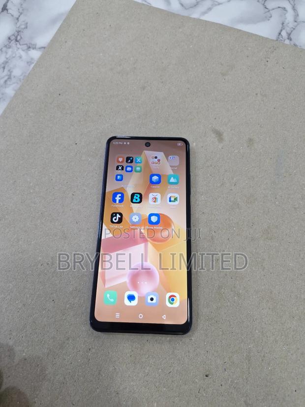 Infinix Hot 40i 128 GB Blue - thumbnail 3