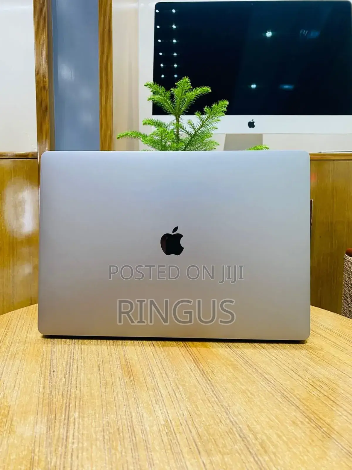 Laptop Apple MacBook Pro 2016 16GB Intel Core I7 SSD 512GB