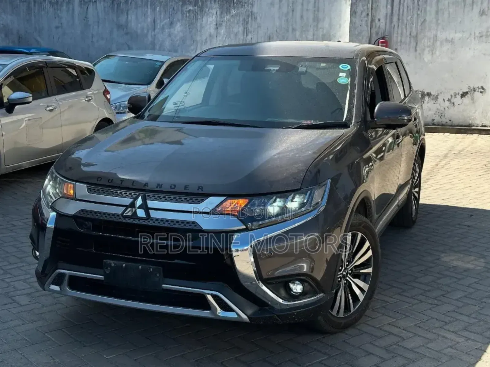 Mitsubishi Outlander ES S-AWC 2020 Brown