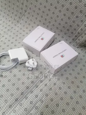 Mac Book Pro Charger (61w) Magsafe 2 T-Tip Power Charger