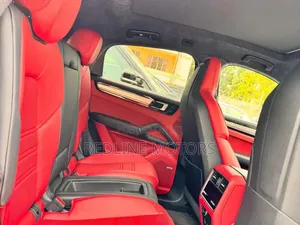 Porsche Cayenne S AWD 2019 Silver