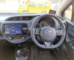 Toyota Vitz 1.5 FWD Hybrid 5dr 2018 Red