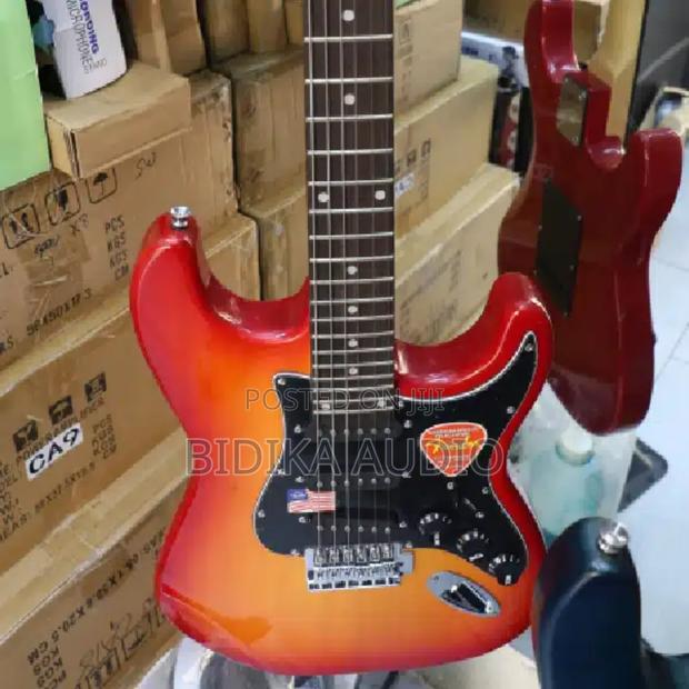 Quality Fender Solo Guitar 6 Strings