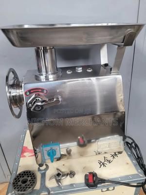 M22 Meat Mincer With Forward and Reverse - thumbnail 2