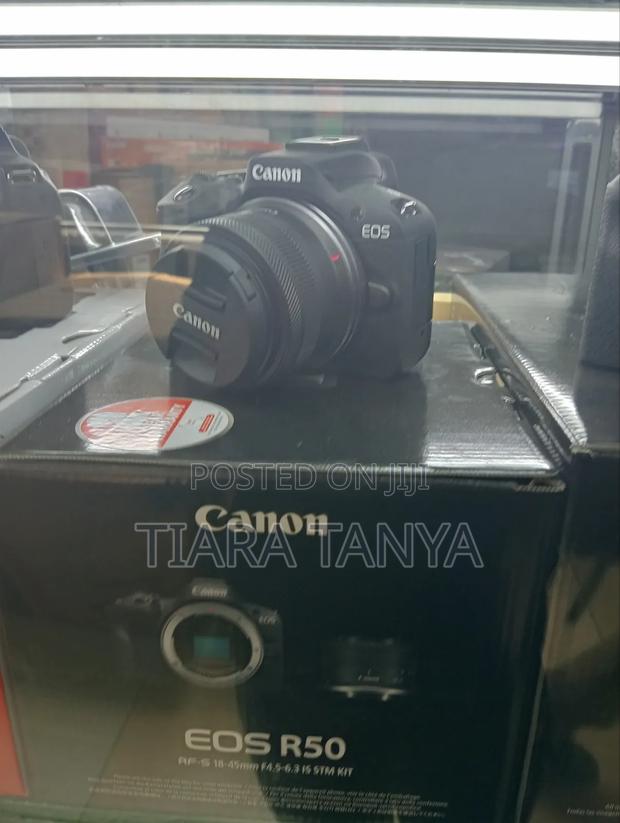 Canon Eos R50 Mirrorless Camera With 18-45mm Lens - main view