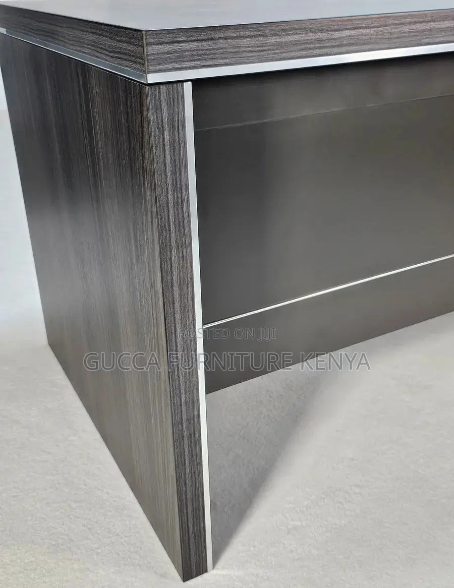 Office Tables:Stylish Grey Oak Veneer Executive Office Desk