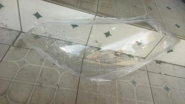 Toyota Vitz 2012headlight Lens - thumbnail 2