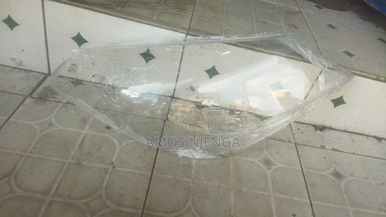 Toyota Vitz 2012headlight Lens
