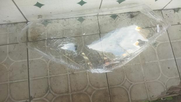 Toyota Vitz 2012headlight Lens - thumbnail 4