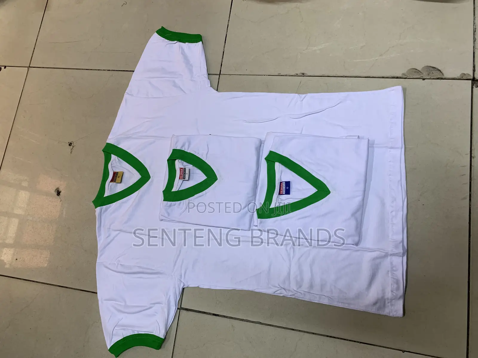 Customized   V Neck Tshirts