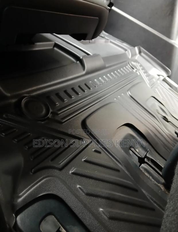 Original Toyota Prado Fj150 Custom Fit Heavy Duty Floor Mats - thumbnail 5