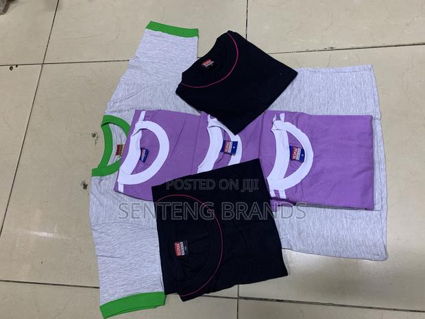 Plain Tshirts - thumbnail 2
