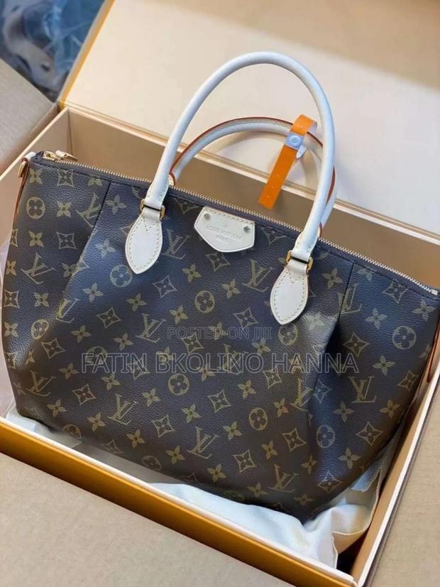 Boxed Handbag New Design Luois Vuitton - main view