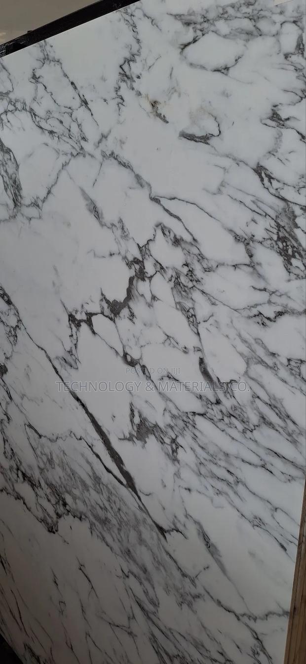 White Cloudy Veins Countertop Island 3.2*1.6m