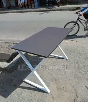 Dark Top Office Desk