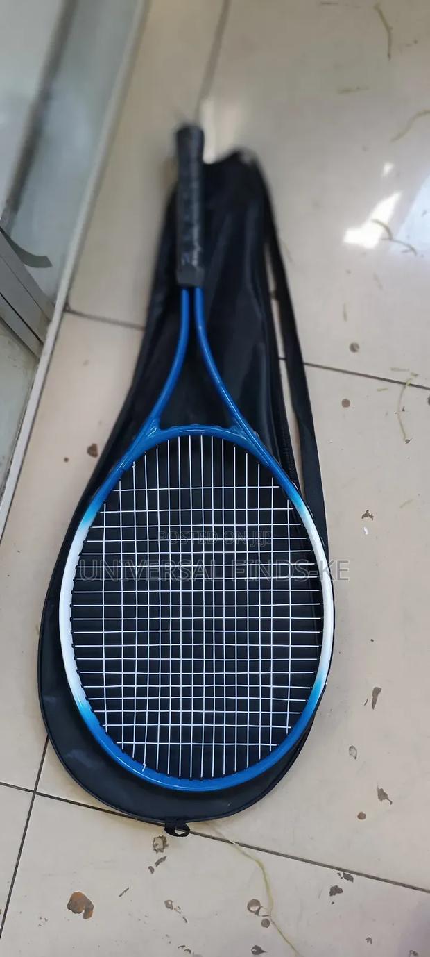 Tennis Racket Comes With a Bag