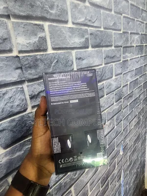 New Samsung Galaxy S10e 128 GB Black