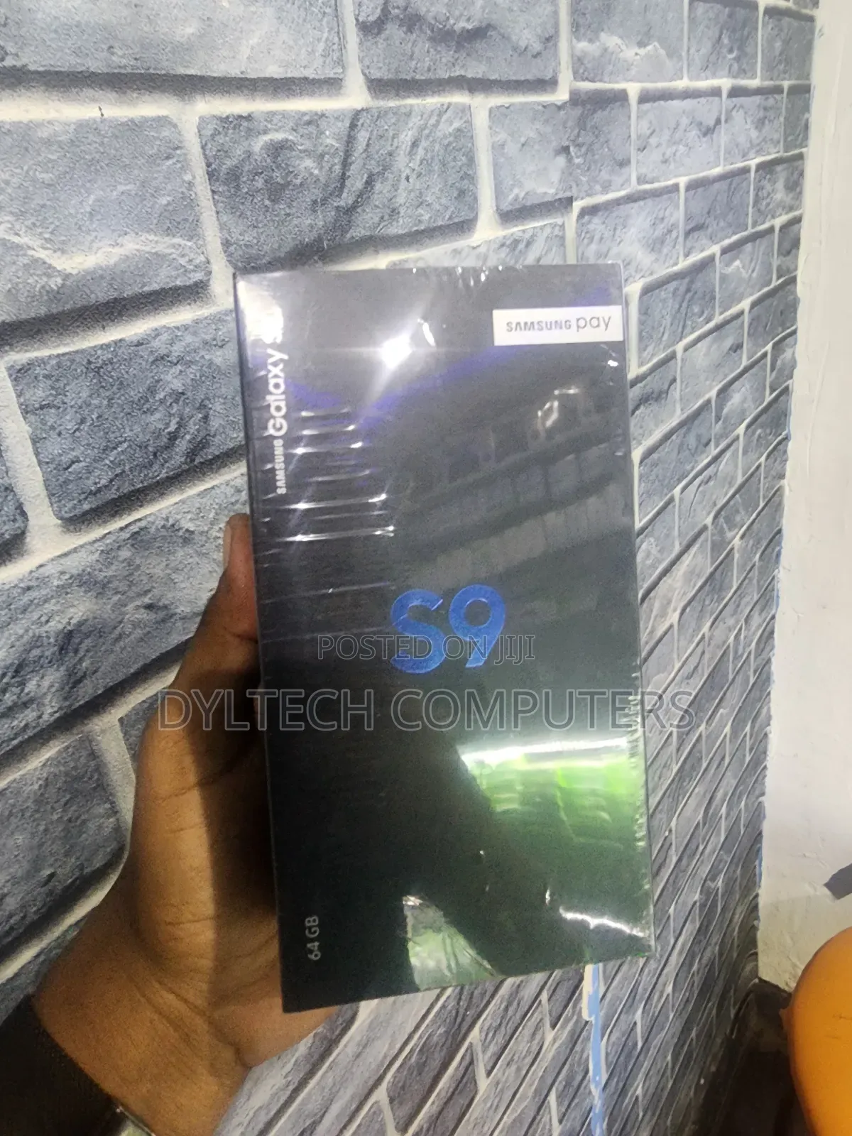 New Samsung Galaxy S9 64 GB Black
