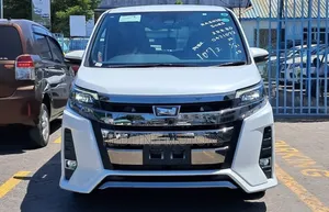 Toyota Noah 2018 White