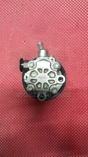 Land Cruiser V8 Urj200 1ur 2ur Power Steering Pump