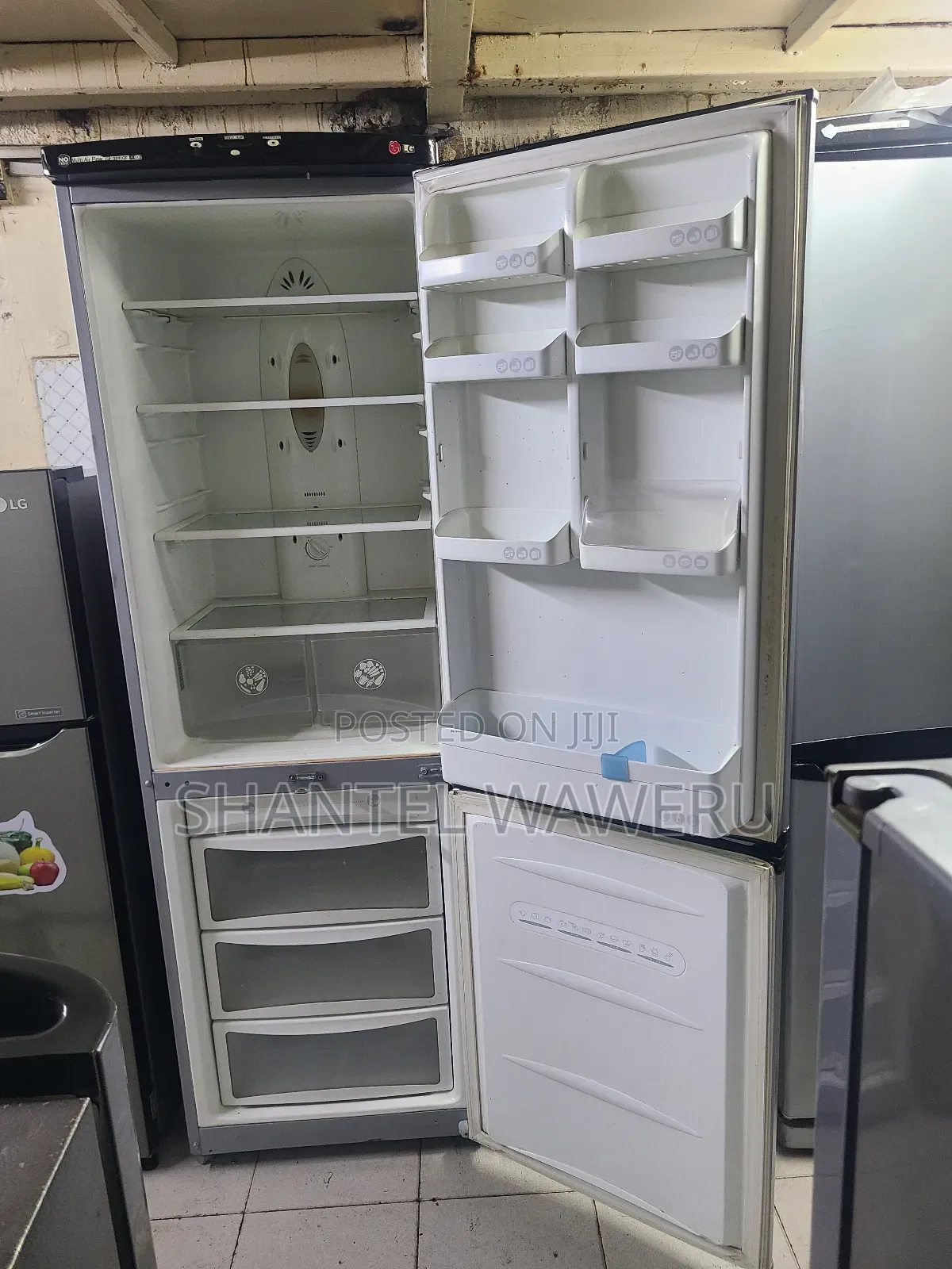 Large Bottom Freezer Fridge 400litres Esf