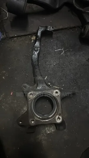 Toyota Revo Hilux Knuckle