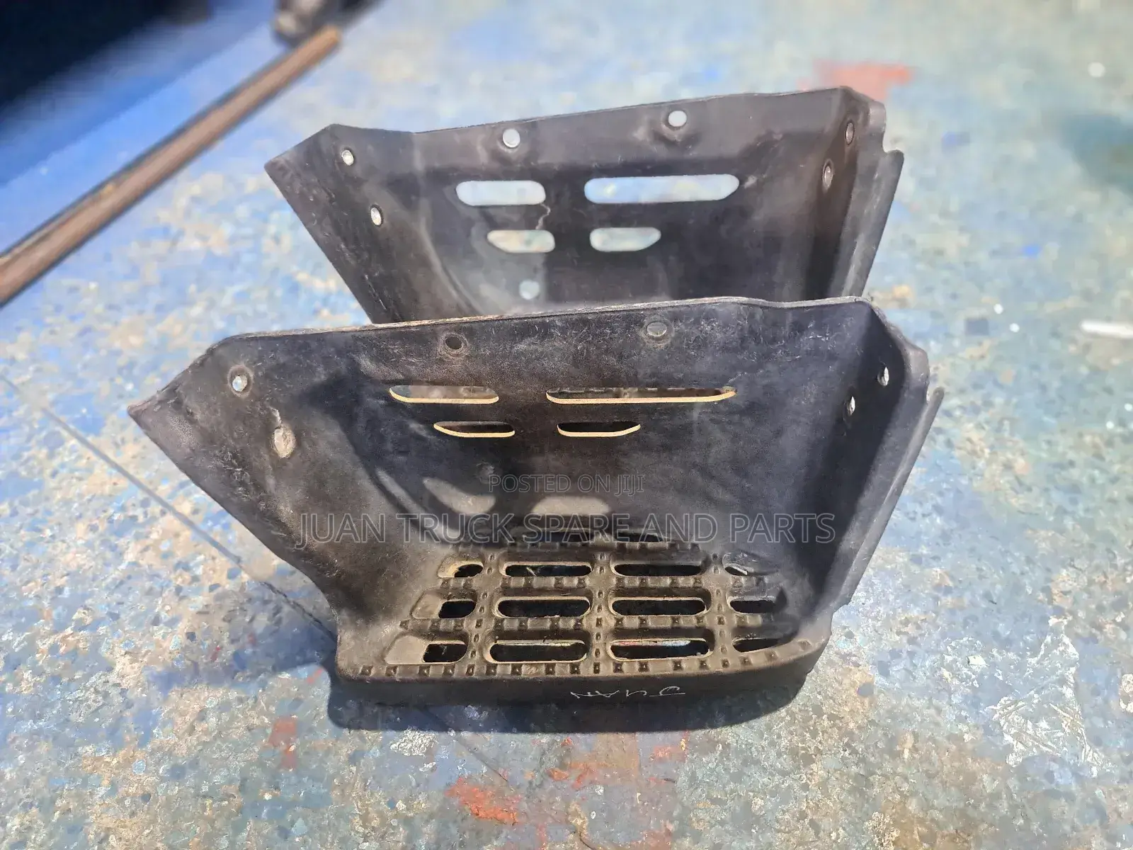Toyota Dyna Door Stepper