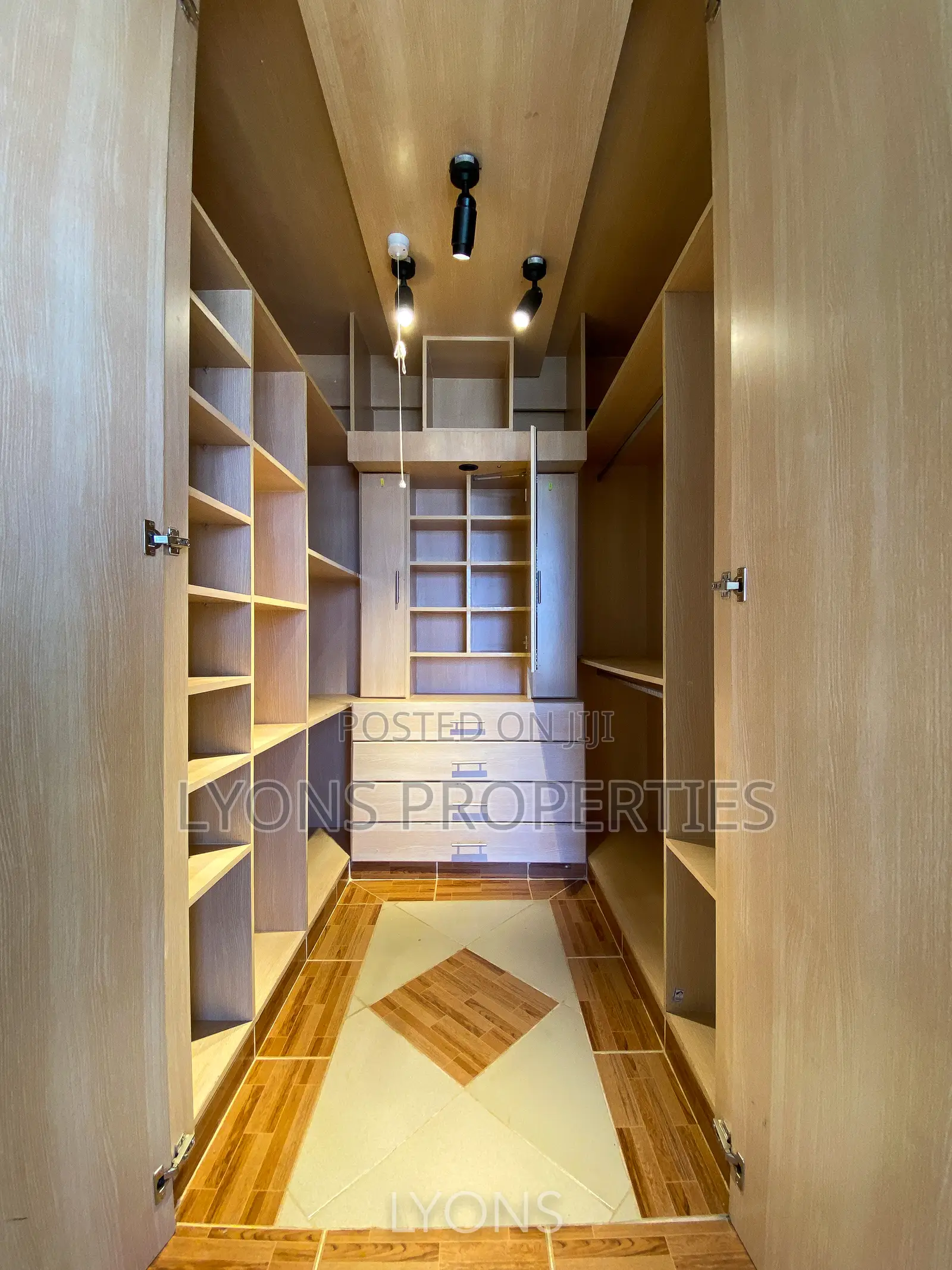 2bdrm Apartment in Maasai Lodge for sale