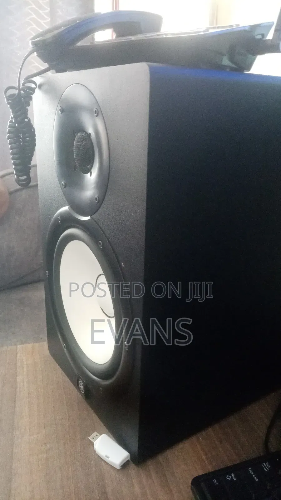 Yamaha Hs8 Studio Monitors