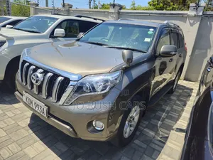 Toyota Land Cruiser Prado 2017 Gray
