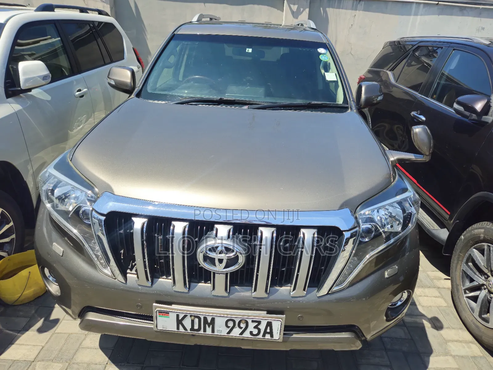 Toyota Land Cruiser Prado 2017 Gray