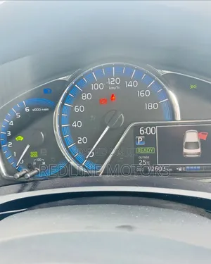 Toyota Axio 1.5 Hybrid 2WD 2019 Silver
