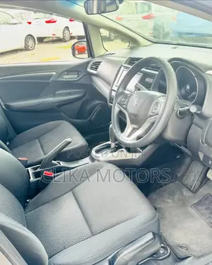 Honda Fit 2018 Silver